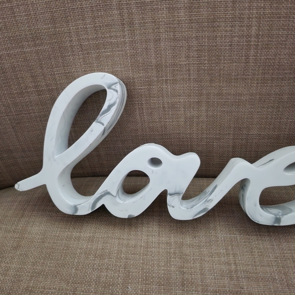 LOVE SIGN!